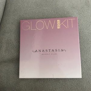 Anastasia Beverly Hills (ABH) Sugar Glow Kit